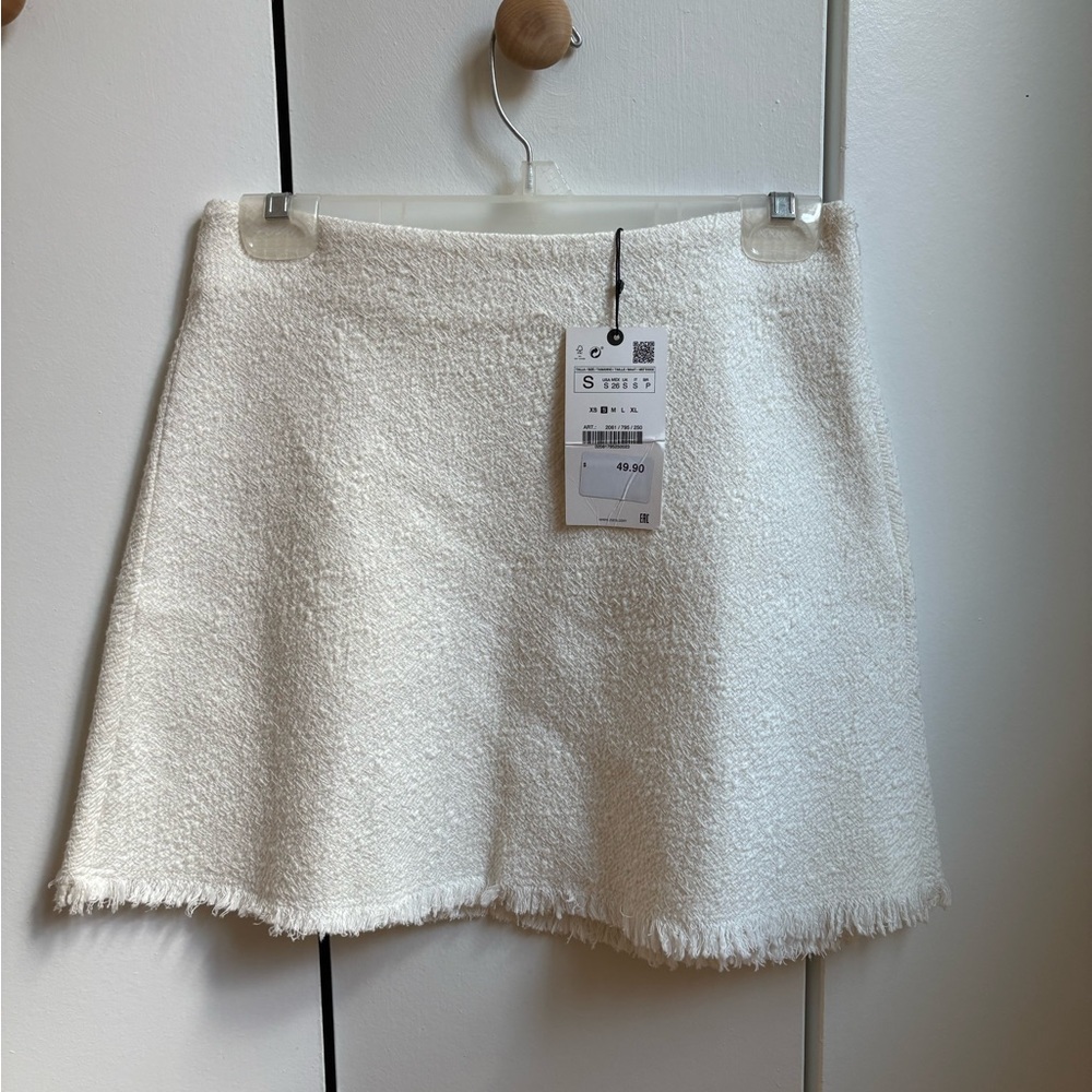 Zara Cream A-Line Mini Skirt for Work
